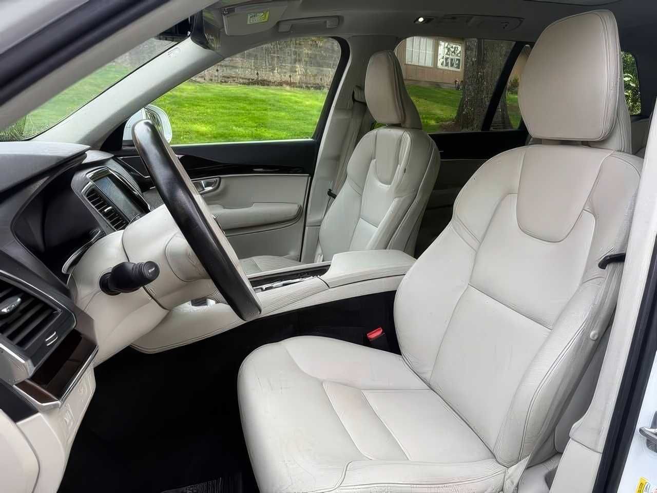 2019 Volvo XC90 T6