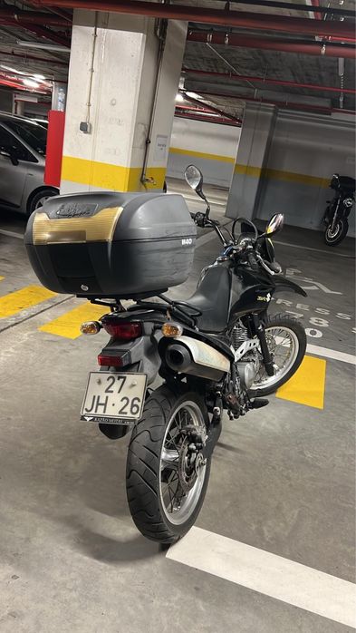 Venda de suzuki impecavel ………………………