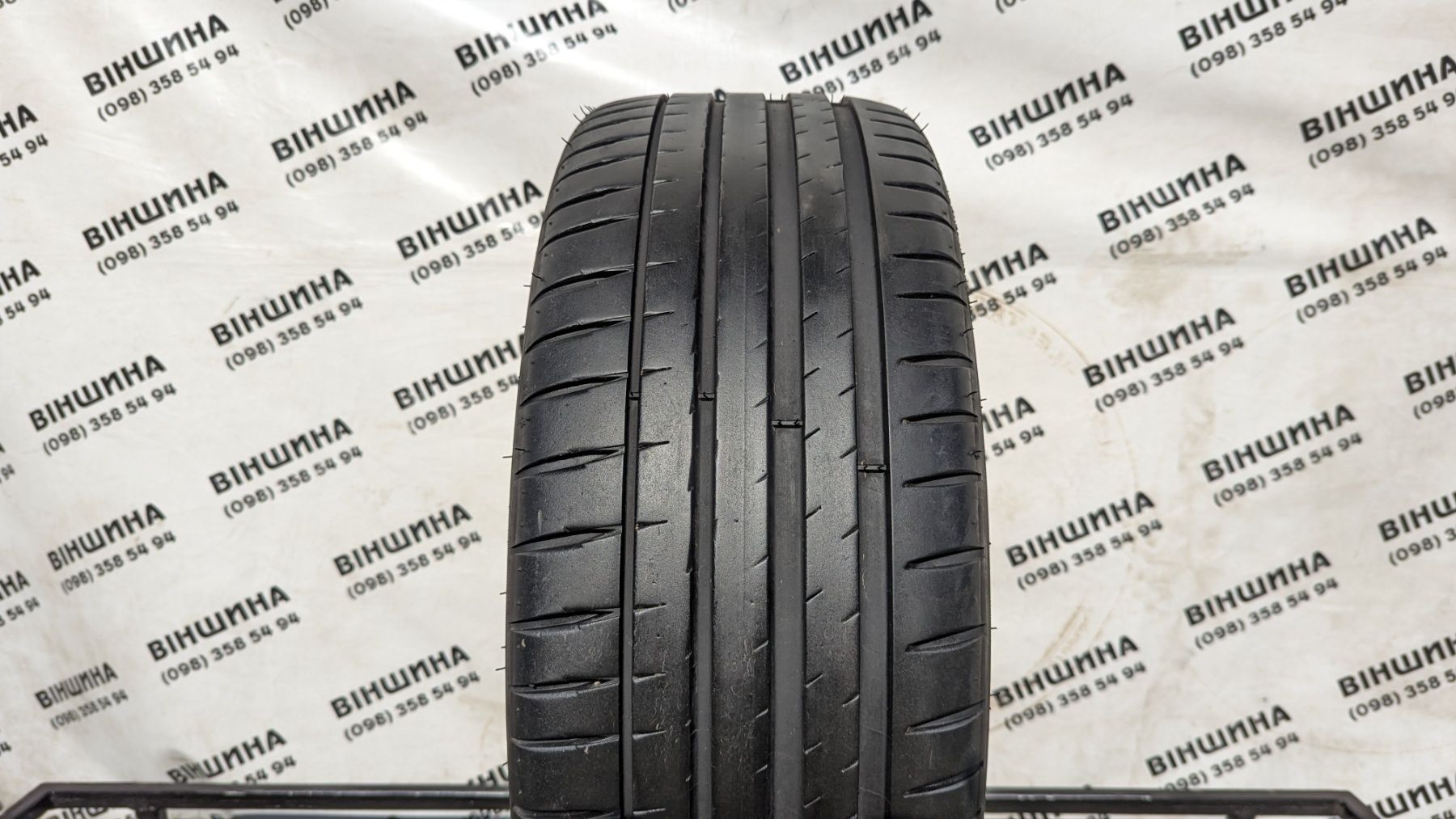 Шина 235/45 R 19 Michelin Pilot Sport 4. Одне колесо. Розпаровка.
