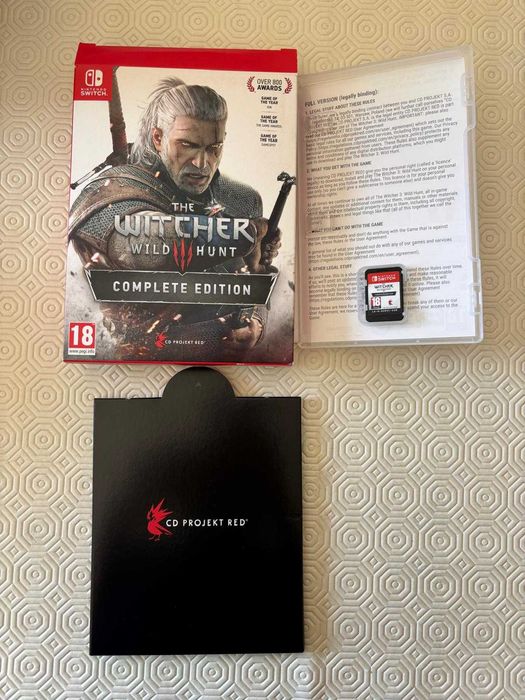 NINTENDO Switch Witcher 3 Complete Edition com caixa e acessórios