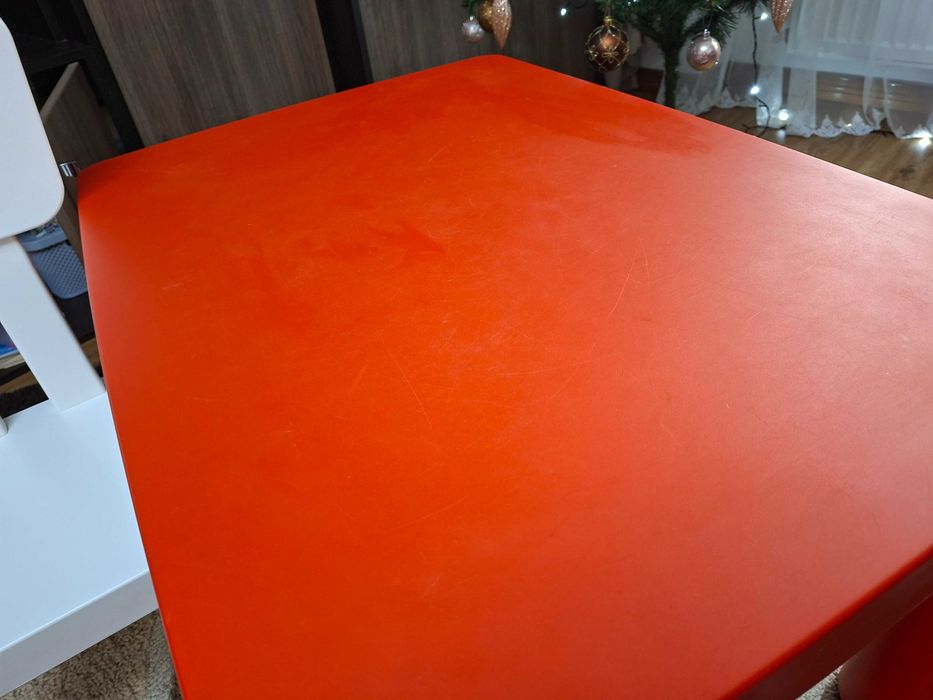 Дитячий столик і стільчик IKEA