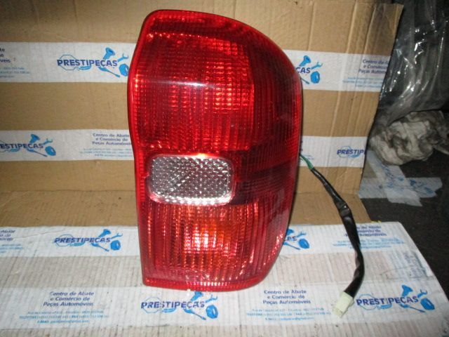 Farol Tras REF0979 TOYOTA RAV 4 2004 5P ESQ