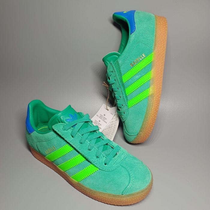 нові оригінальні Adidas Gazelle р26.5, р31.5