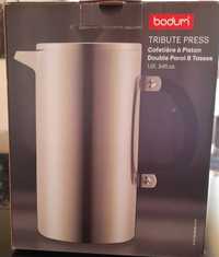 Cafeteira Tribute Presso, 1.0 l, com parede dupla de aço inoxidável