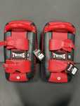 Twins special - tarcze pao muay thai, sanda kickboxing