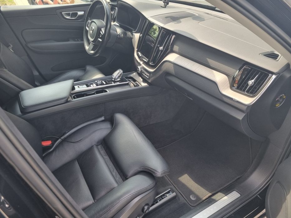 VOLVO XC 60 2.0 B4 D MILD fv vat 23
HYBRID MR`18 E6