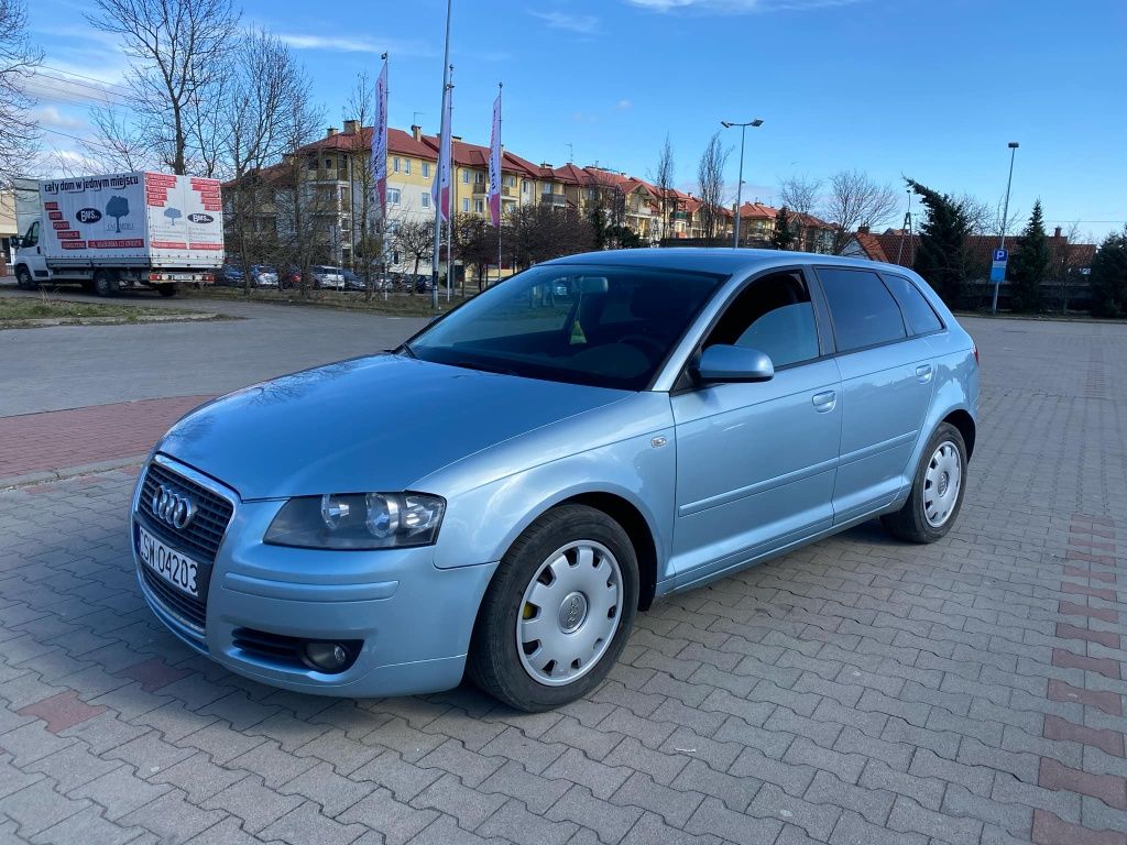 Części audi a3 8p sportback 2.0 fsi BLR skrzynia GQP kolor LY5J