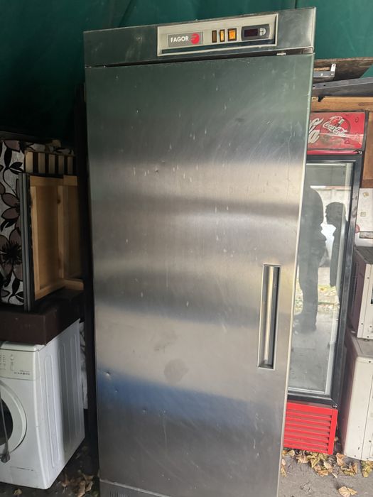 Холодильна шафа Fagor