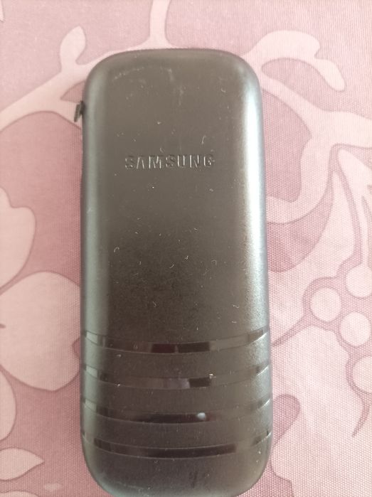 Telemóvel Samsung GT E1200