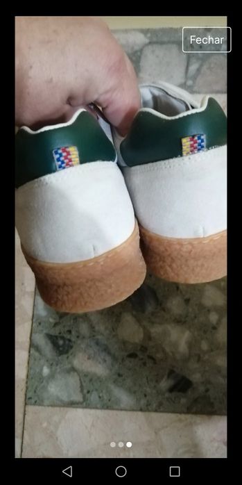 Sapatilhas homem sem uso