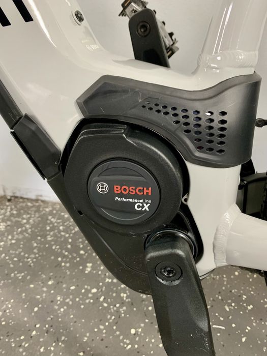 Rower elektryczny CUBE Reaction Hybrid Pro 625/Shimano/Bosch/Wysyłka