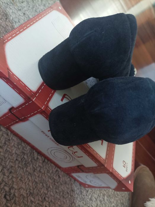 Sapato azul marinho tamanho 40