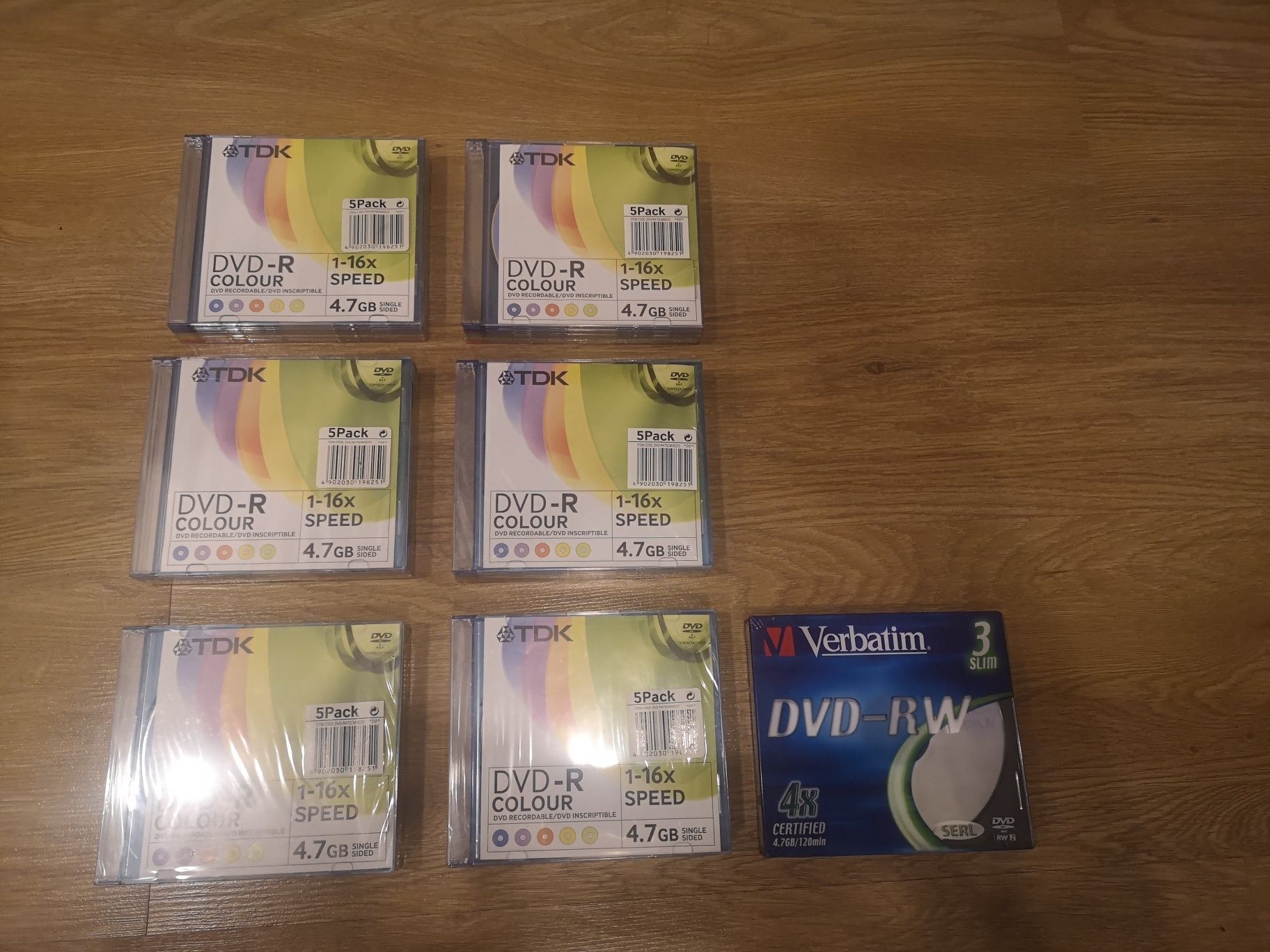 75 DVDs novos selados na caixa original tdk e verbatim