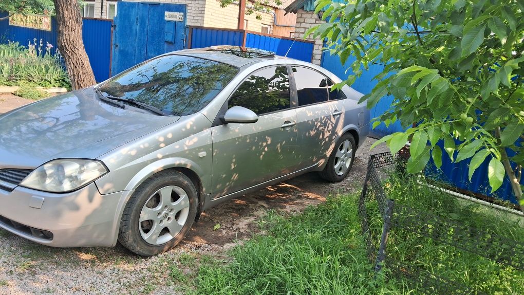 Nissan Primera P12