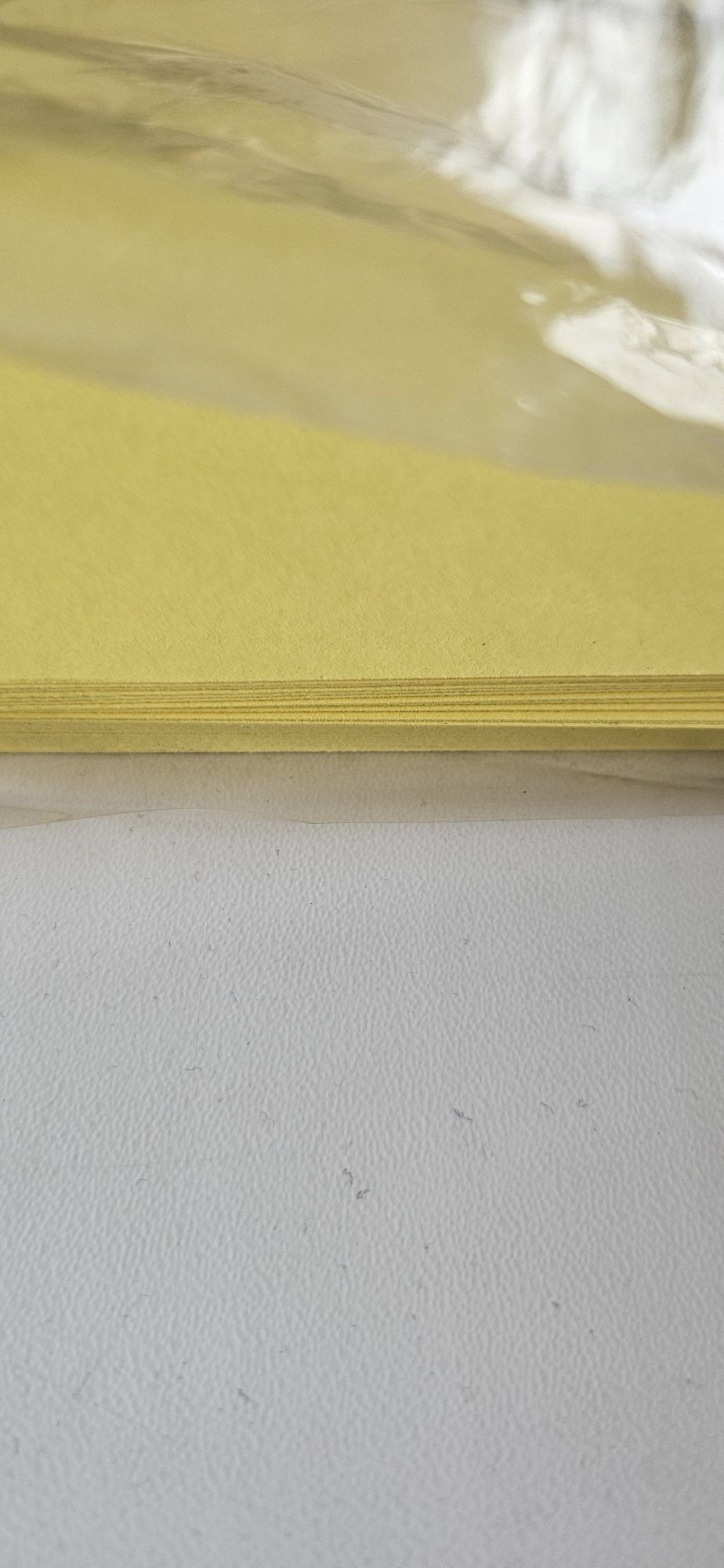 Жовтий щільний папір А4