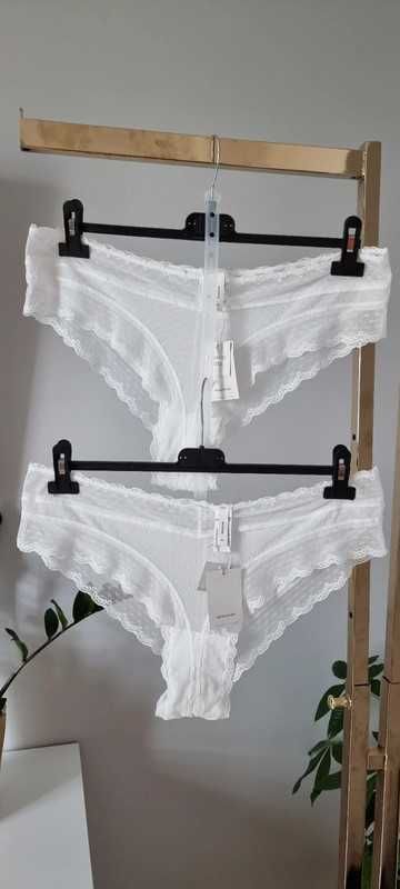 Koronkowe majtki Reserved 2 sztuki r.3XL/4XL