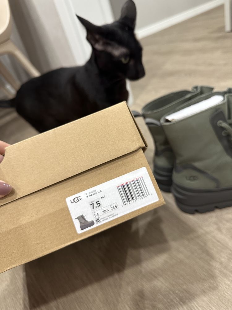 Ботинки Ugg Lug  US 7.5