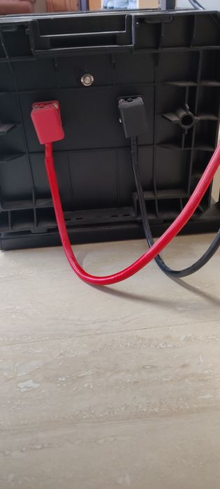 Сонячний інвертор + Lifpo4 8s