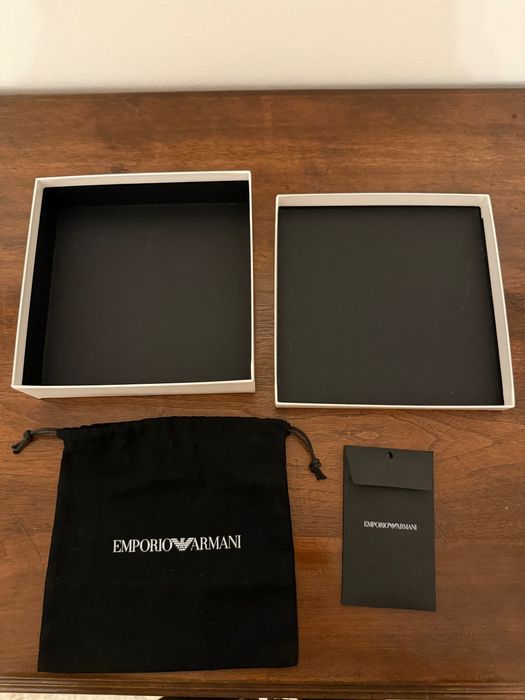 Подарункові пакети , так коробки