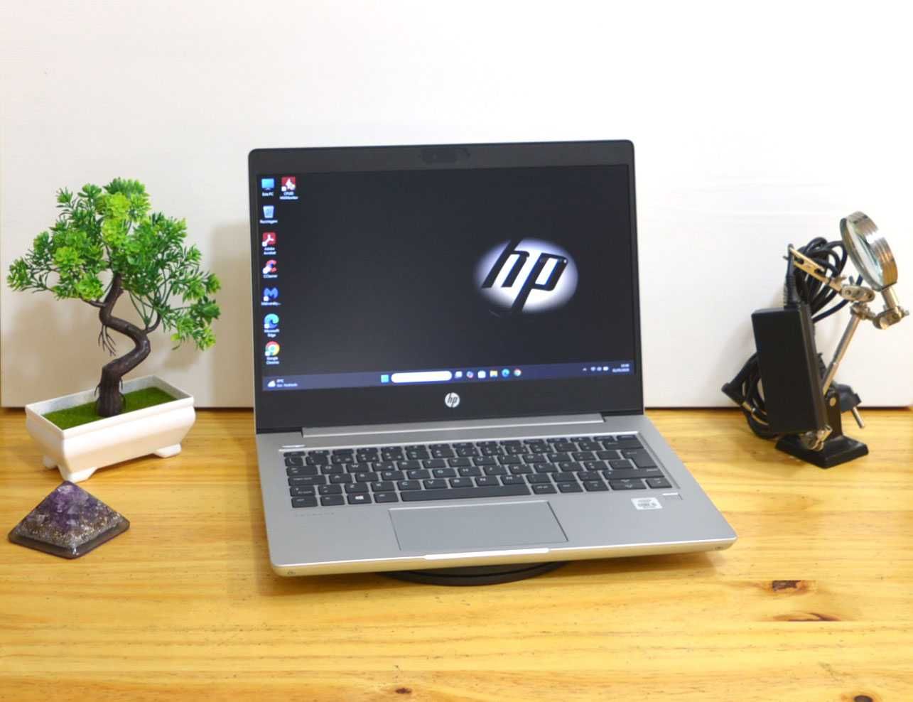ESCOLA!! HP Aluminium 1.3Kg i5 4.20Ghz - 20GB RAM - UHD - 256GB C/Novo