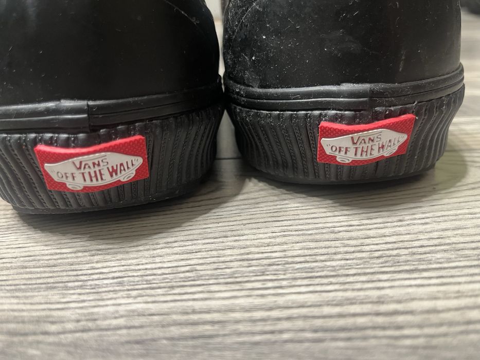 Нові чоловічі кросівки Vans