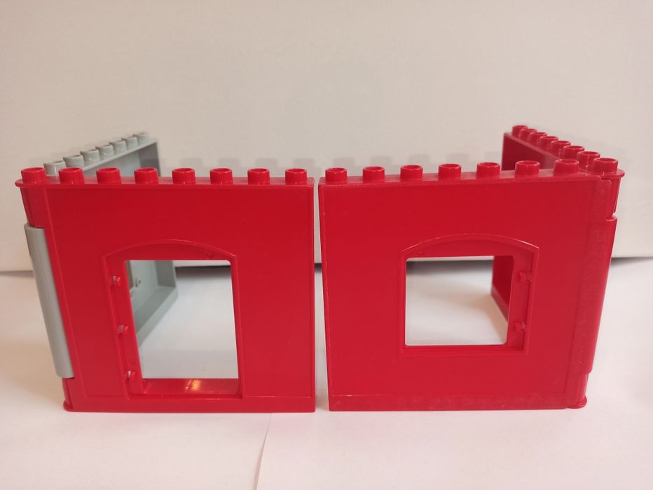 Lego Duplo czerwone ścianki