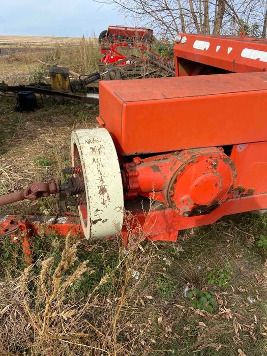 Продам прес підбирач,  тюкопрес Sipma