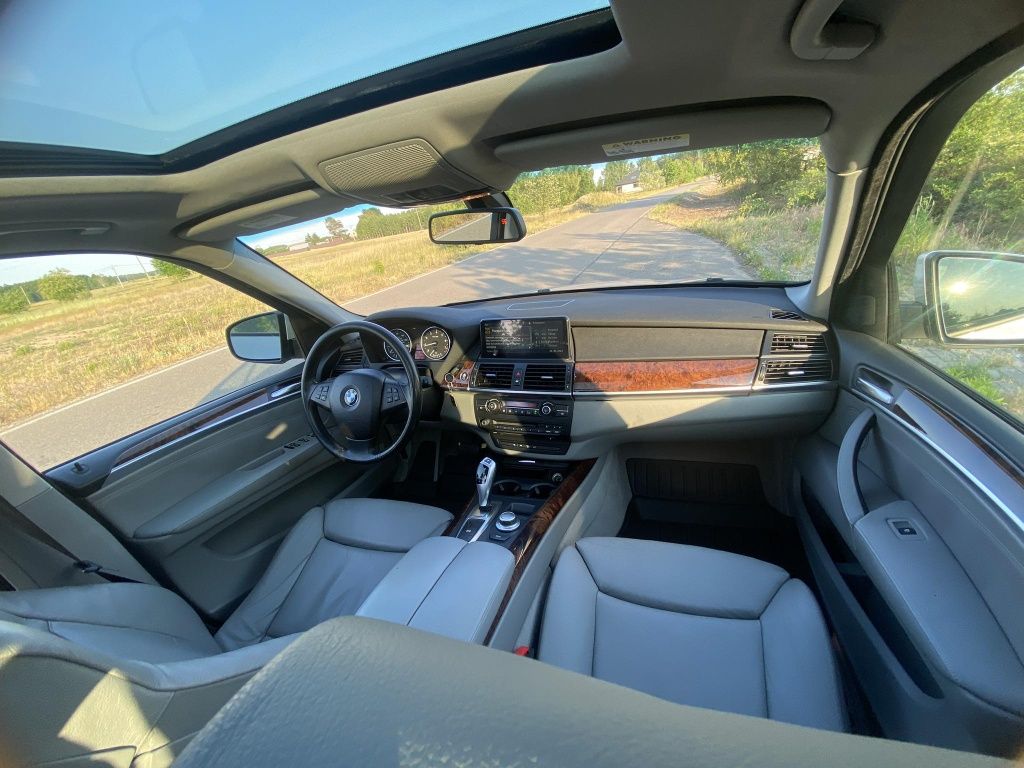 Bmw x5 e70 3.0si 272km