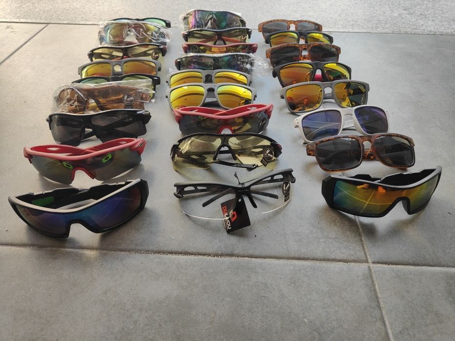 Vários óculos sol novos Ken Block