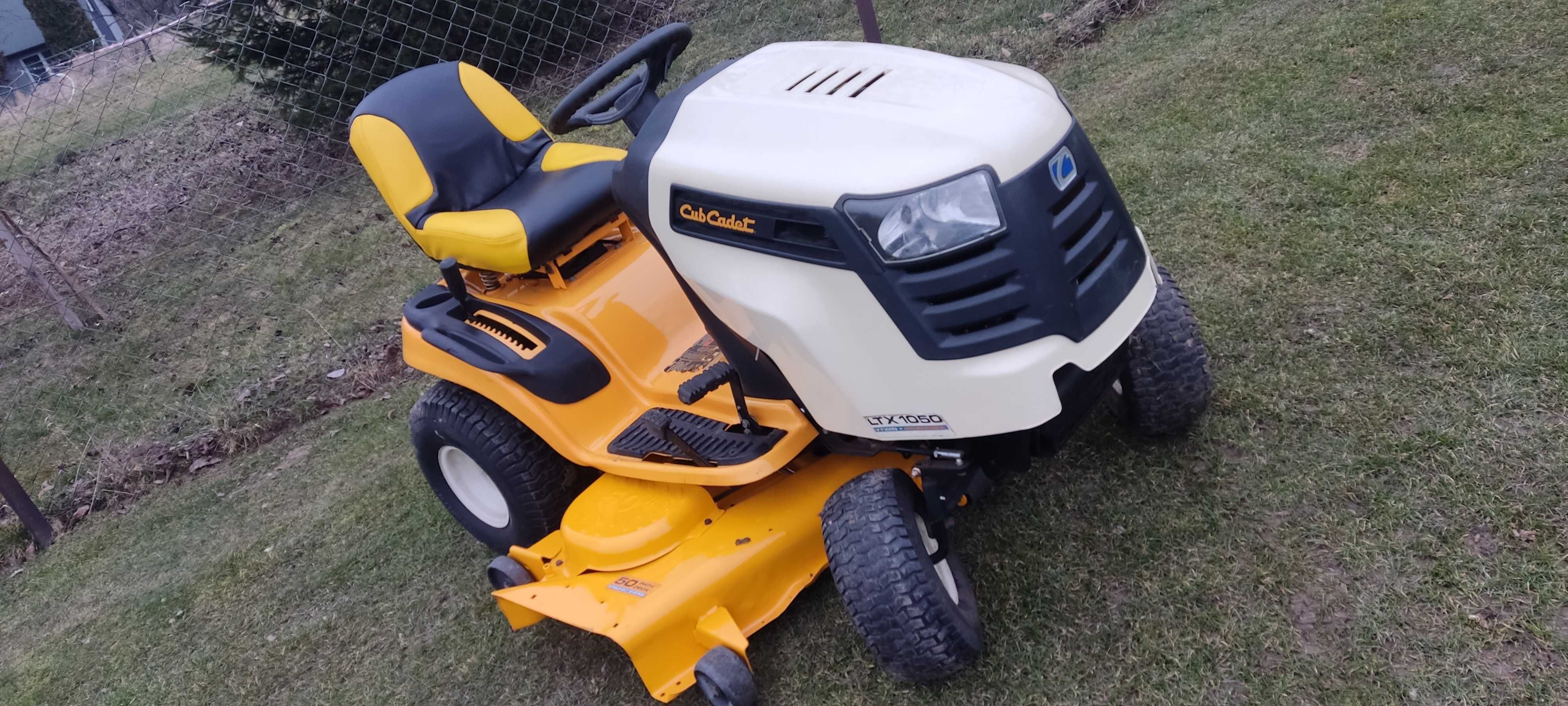 Traktorek kosiarka CUB CADET 24 HP V-Twin Kohler Husqvarna John Deere