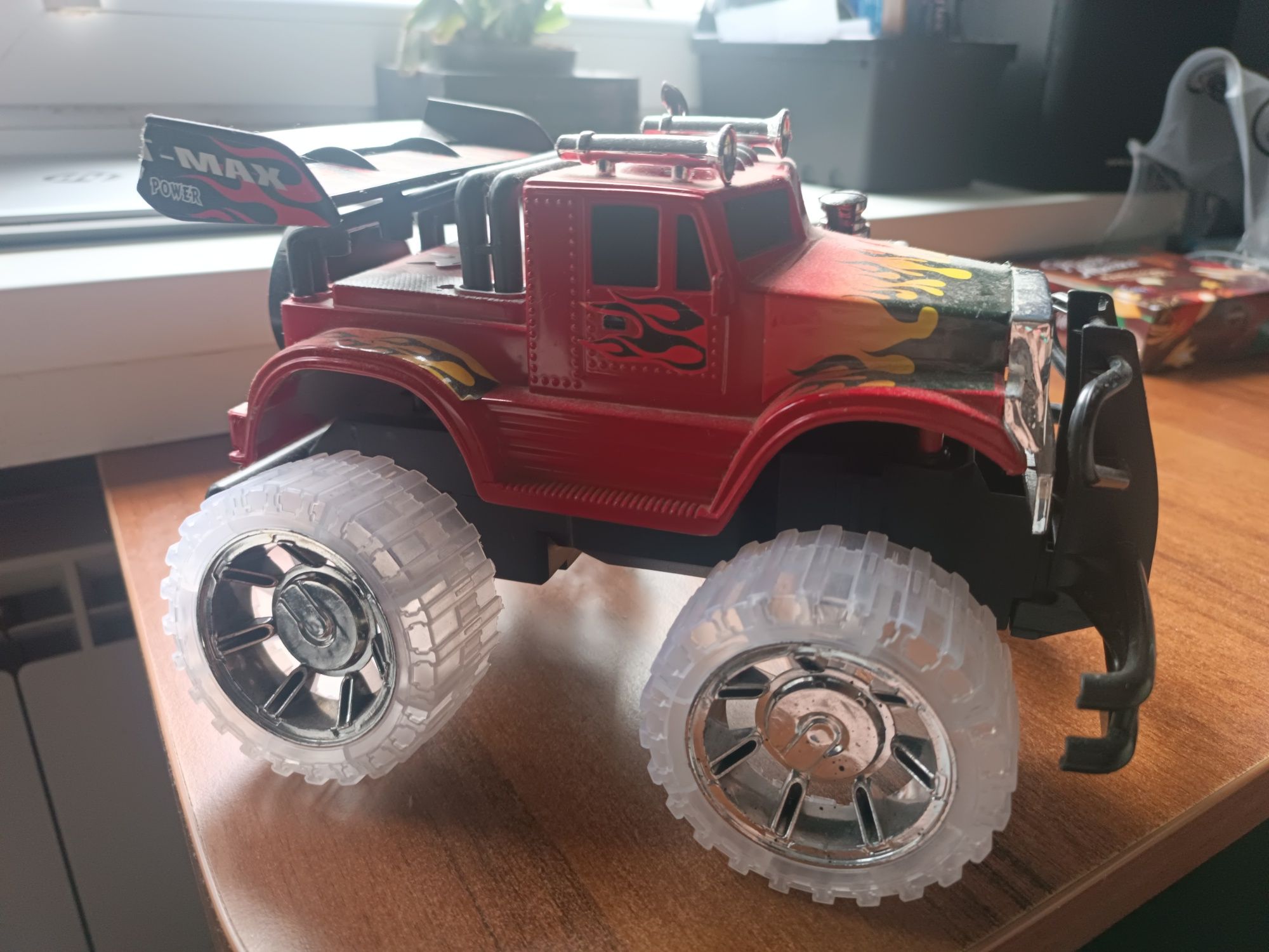 Duży track jeep samochód chłopiec zabawka