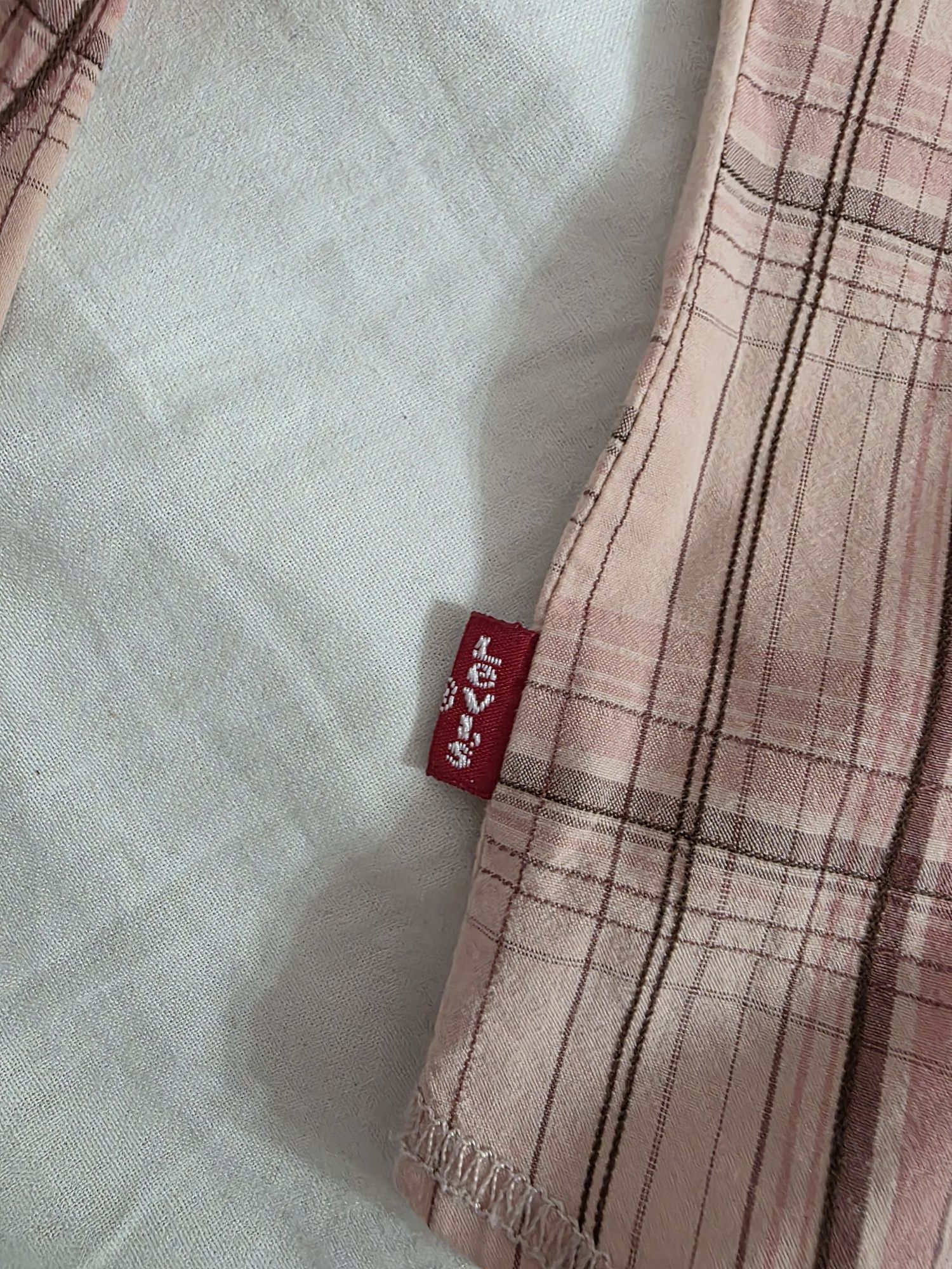 Damska koszula w kratkę różowa łososiowa koszula Levis vintage