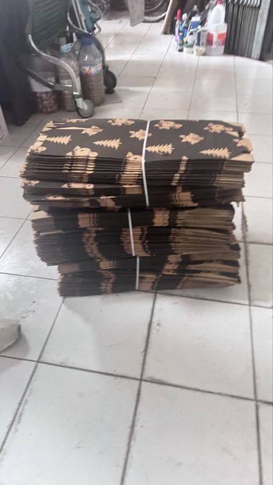 Caixa cartao p/ 2 garrafas com desenhos  natalicios