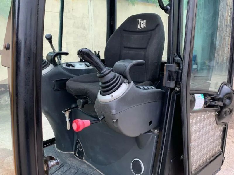 JCB 8018  Jcb 8018 2007 rok