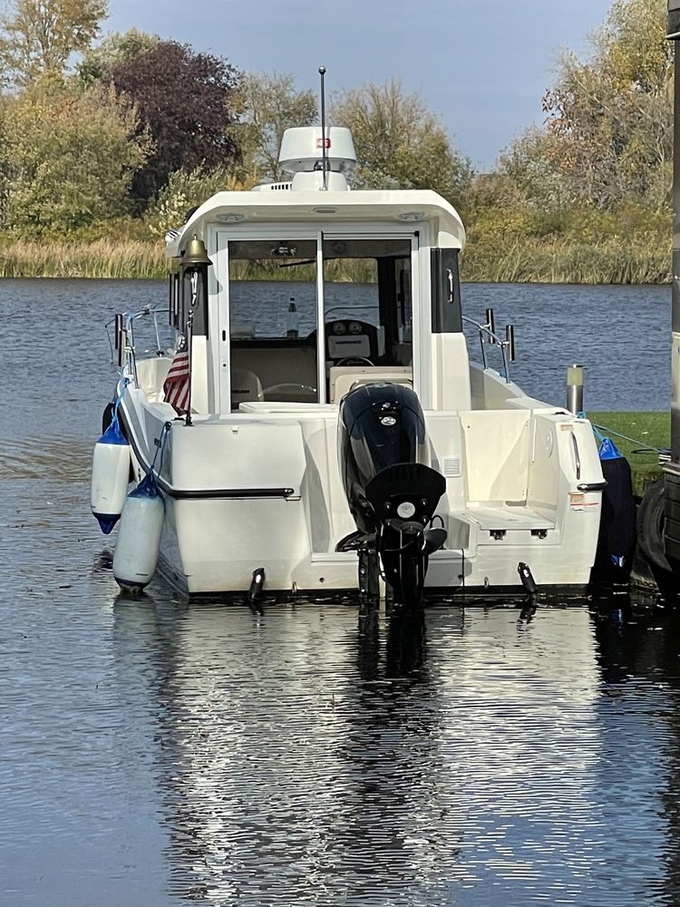 Катер Quicksilver 675 Pilothouse