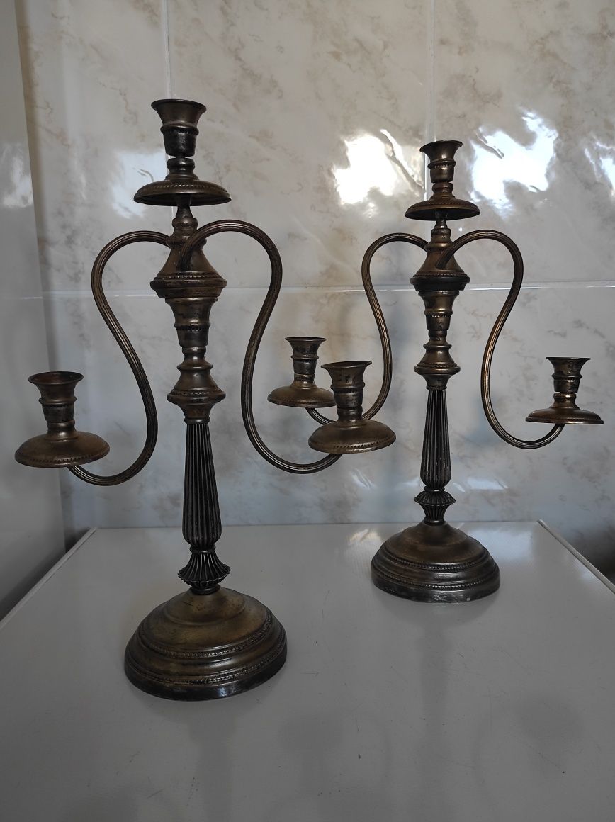 Candelabros em casquinha