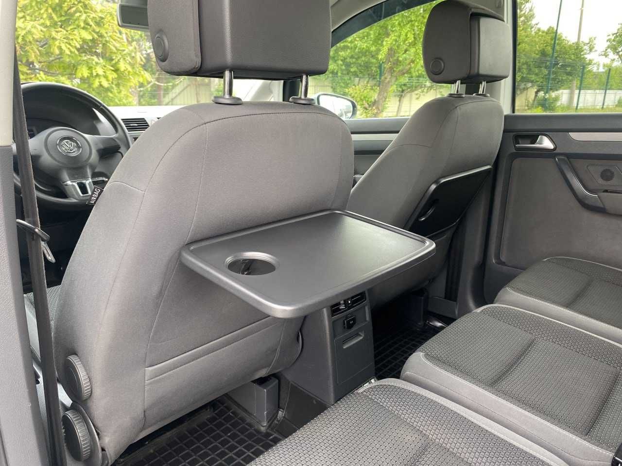 Продам Volkswagen Touran 2013. Можна в розстрочку, під викуп