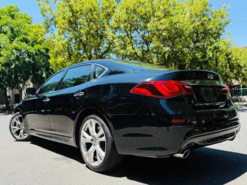2015 Infiniti Q70L 3.7