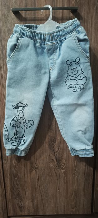 Jeansy chłopięce r. 92