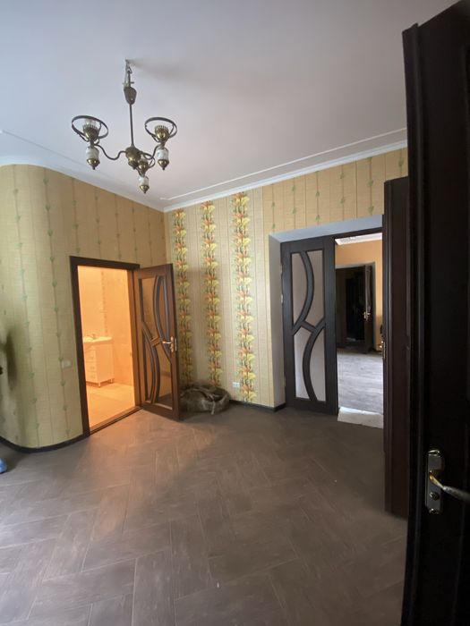 Продам 2-х поверховий будинок з євроремонтом