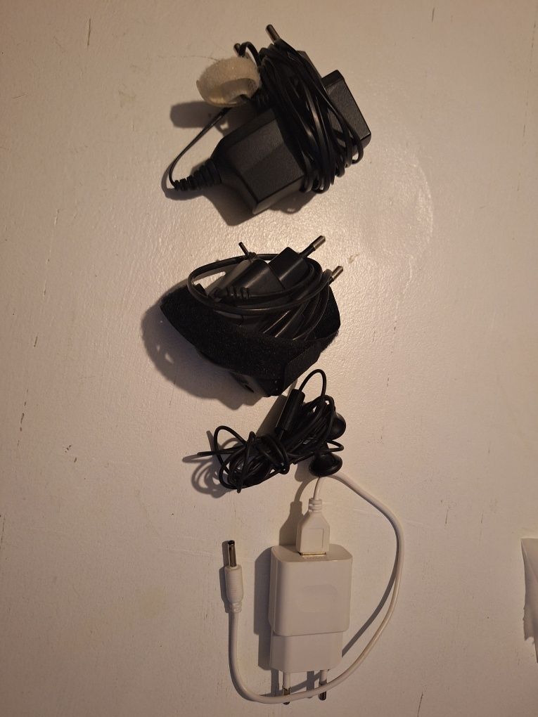 Ładowarki do starych telefonów