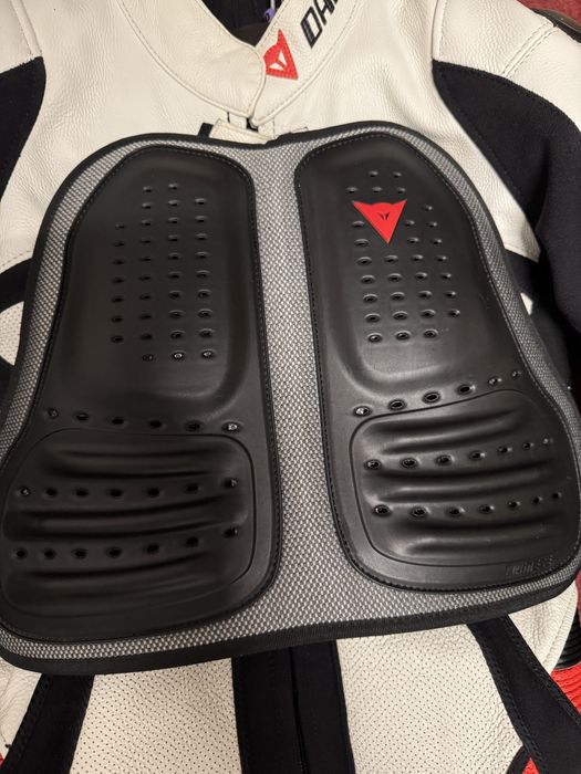 Kombinezon motocyklowy damski Dainese 1-częściowy roz. 40 + ochraniacz