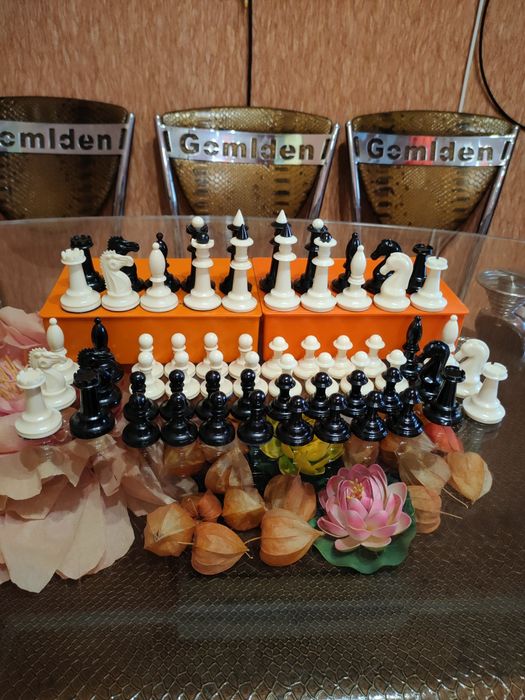 Набор в родной Карболитовой коробке шахматы Карболитовые советы