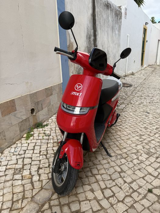 Scooter seminova elétrica