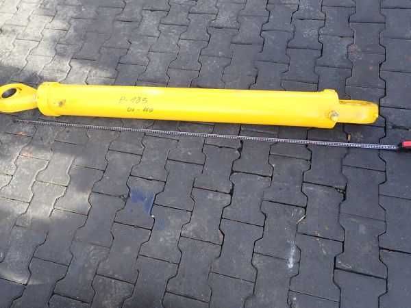 Podnośnik BUMAR P183 - Siłownik hydrauliczny podnoszenia ramienia