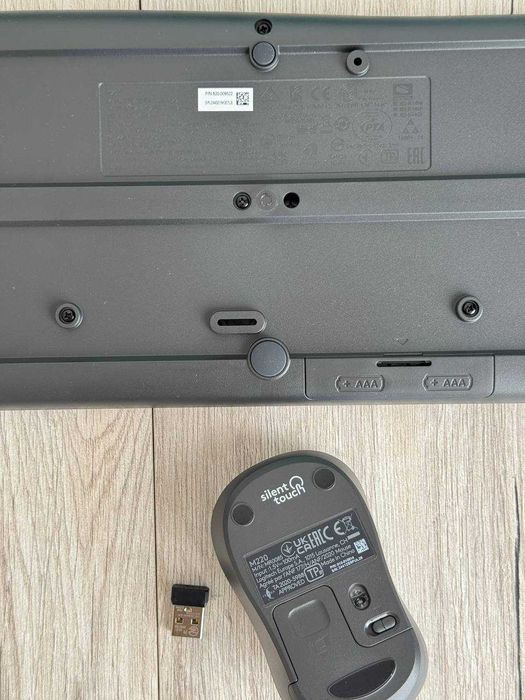 Комплект (клавіатура, миша) Logitech MK295 Wireless Combo Black NL