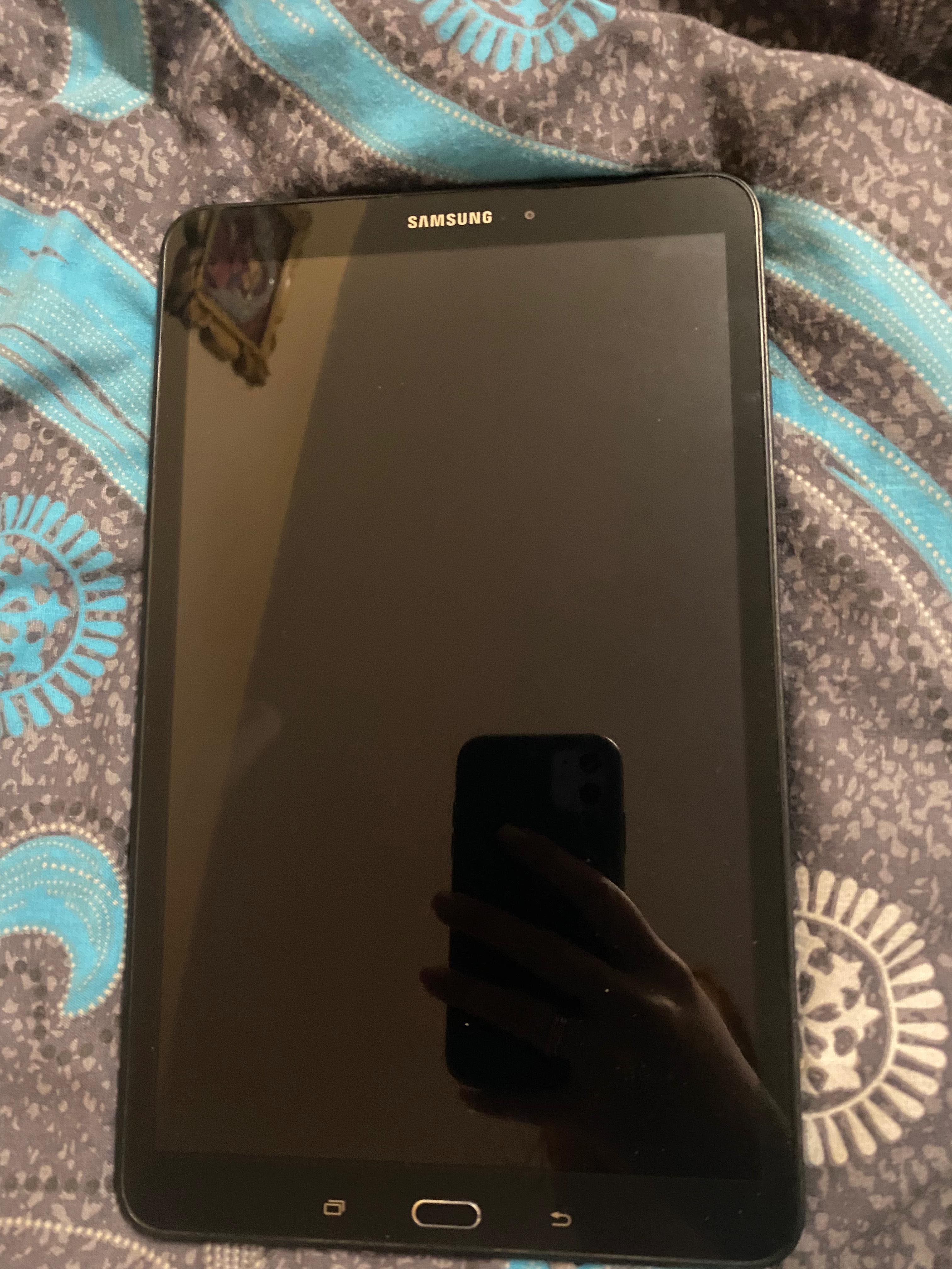 Samsung galaxy tab sm-585