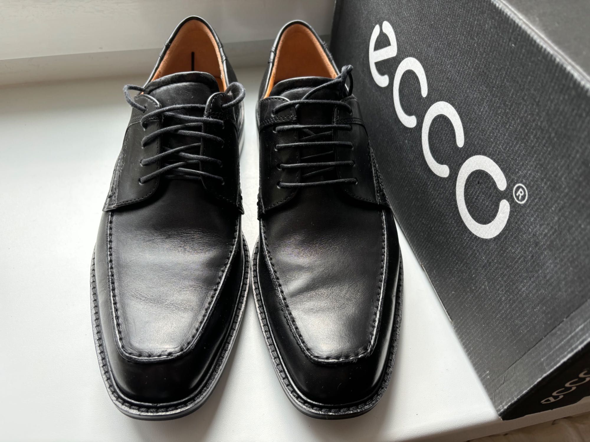 Шкіряні чоловічі туфлі Ecco Windsor (41 розмір)