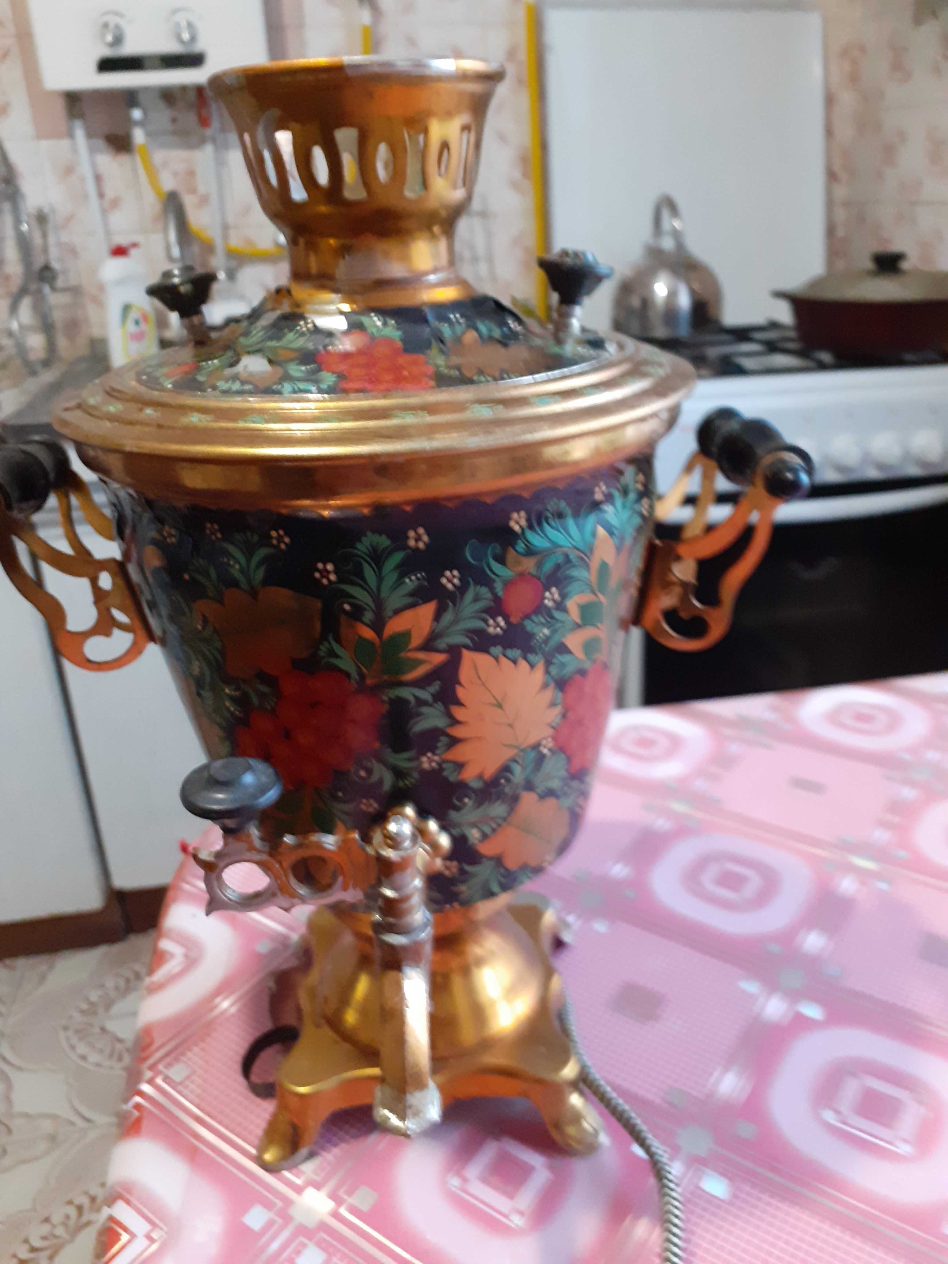 Самовар в художнему оформленни , електричний , Б/У