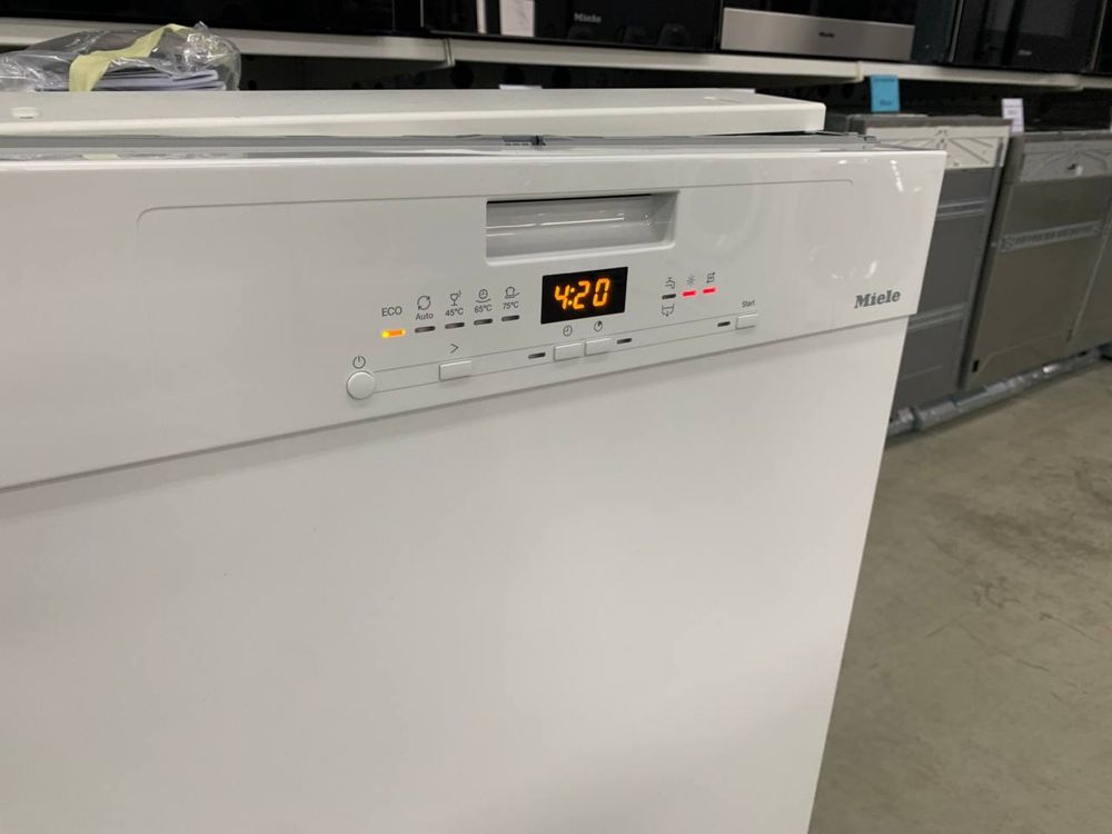 Нова посудомийна машина Miele G 5110 SC 2024року